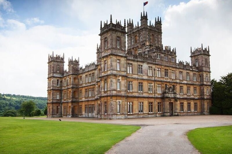 An image of the exterior of Highclere Castle